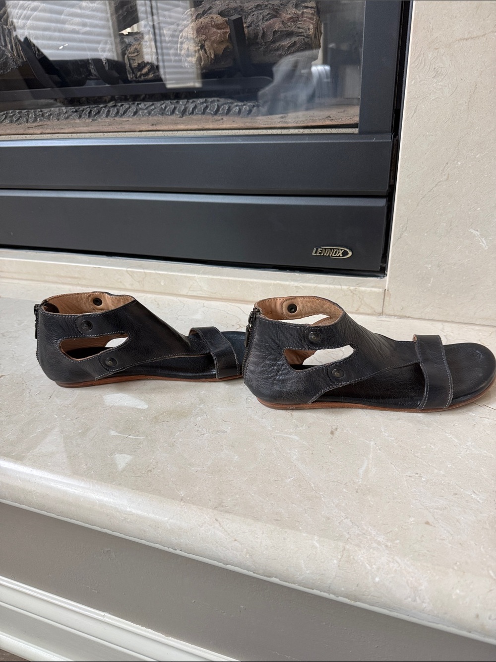 BED STU Soto size 7.5
Excellent used condition